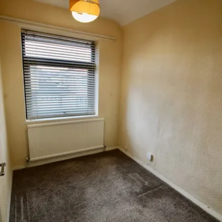 Image 2 - Vogan Avenue, Sefton, L23 0SN, United Kingdom - Apartment for rent