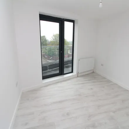 Rent this 2 bed apartment on unnamed road in Belle Grove, London