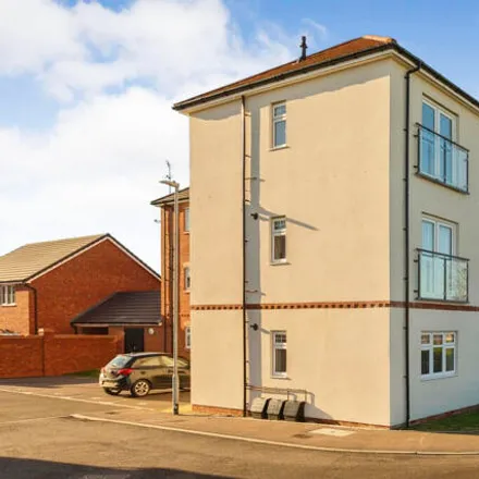 Buy this 2 bed apartment on Bluebell Croft in Houghton Regis, LU5 6SB