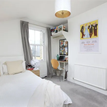 Rent this 3 bed apartment on Jedburgh Street in London, SW4 9SB