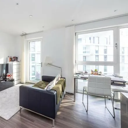 Image 2 - Lowe House, 12 Hebden Place, London, SW8 2FT, United Kingdom - Apartment for rent