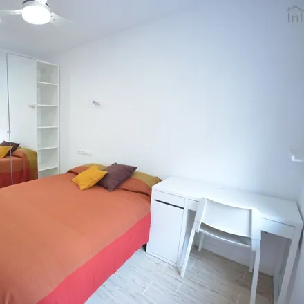Rent this 9 bed room on Carrer de Bonsoms