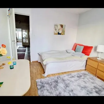 Rent this 1 bed apartment on Oxelvägen 29 in 138 31 Älta, Sweden