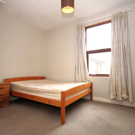 Rent this 4 bed townhouse on 29 Great Avenham Street in Preston, PR1 3TD