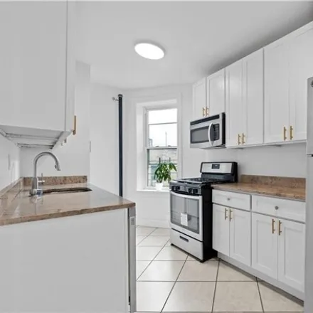 Image 3 - 131 East 157th Street, New York, NY 10451, USA - Apartment for sale