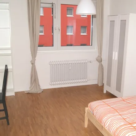 Rent this 4 bed room on Rauschener Ring 19 in 22047 Hamburg, Germany