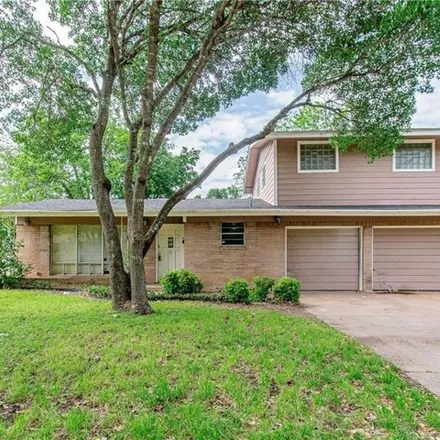 Buy this 5 bed house on 75 East Young Avenue in Temple, TX 76501
