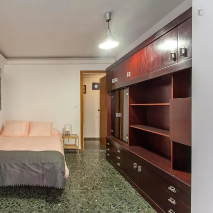Image 3 - Carrer de l’Orient, 46005 Valencia, Spain - Room for rent