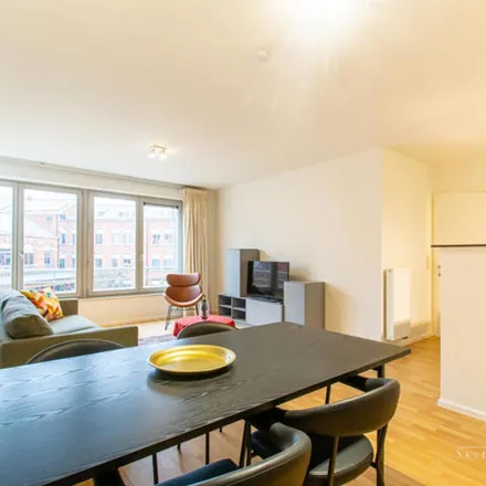 Rent this 3 bed apartment on Avenue d'Auderghem - Oudergemlaan 115 in 1040 Etterbeek, Belgium