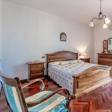 Rent this 6 bed house on 64026 Roseto degli Abruzzi TE
