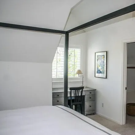 Rent this 1 bed apartment on St. Helena in CA, 94574