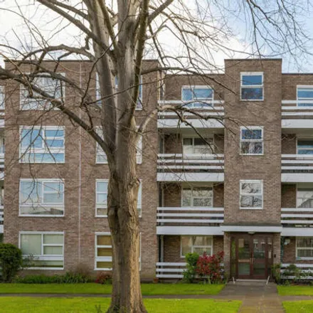 Buy this 2 bed apartment on Frinton Court in Hardwick Green, London