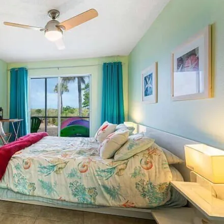 Image 5 - Holmes Beach, FL - Condo for rent