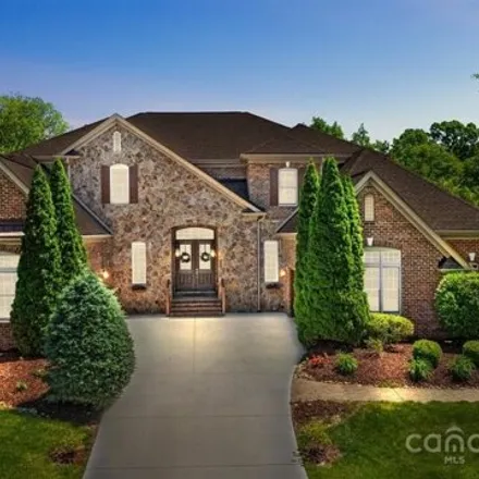 Buy this 6 bed house on 3016 Wheatfield Drive in Waxhaw, NC 28173