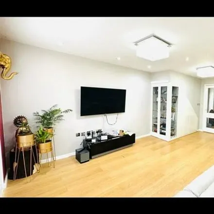 Image 4 - 136 Chichester Road, London, CR0 5NB, United Kingdom - Townhouse for rent