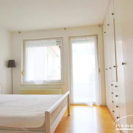 Rent this 3 bed apartment on Sophienstraße 116 in 60487 Frankfurt, Germany