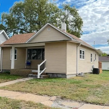 Buy this 2 bed house on 1523 West 5th Street in Bonnavilla and Eastgate Mobile Home Park, Hastings