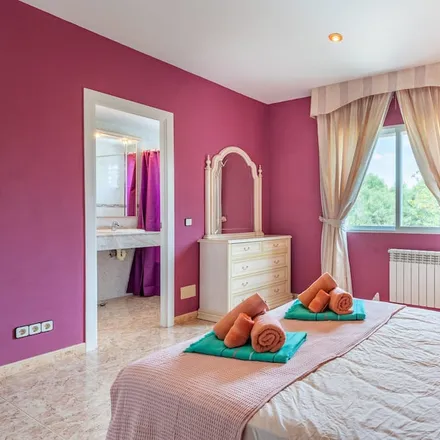 Rent this 4 bed house on Palma in Carrer d'Eusebi Estada, 07005 Palma