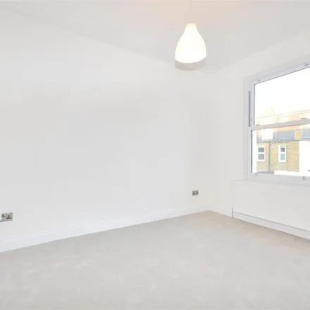 Image 5 - 23 Gore Road, The Apostles, London, SW20 8JN, United Kingdom - Apartment for rent