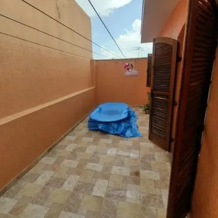 Buy this 3 bed house on Rua Kaneji Kodama in Vila Figueira, Suzano - SP