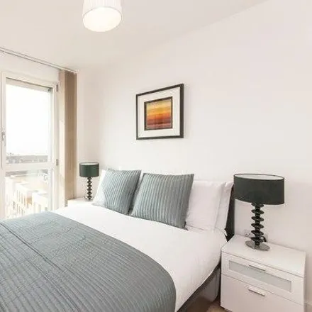 Image 4 - Marner Point, 1 Jefferson Plaza, London, E3 3QE, United Kingdom - Apartment for rent