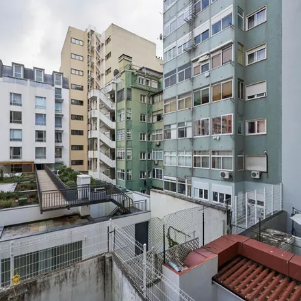 Image 9 - Avenida Miguel Bombarda, 1051-802 Lisbon, Portugal - Apartment for rent