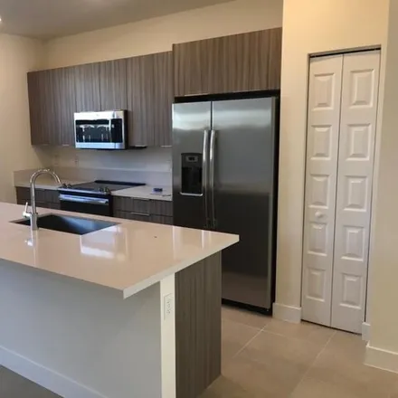 Image 4 - 10401 Northwest 82nd Street, Doral, FL 33178, USA - Townhouse for rent