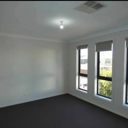 Image 6 - Pitt Street, Jordan Springs NSW 2747, Australia - Apartment for rent