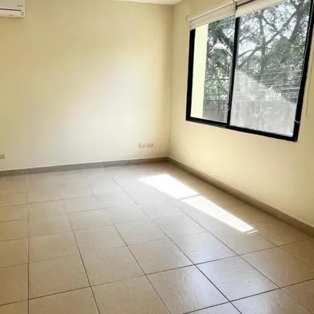 Rent this 4 bed house on unnamed road in 092302, Samborondón