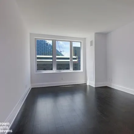 Buy this studio apartment on 50 RIVERSIDE BOULEVARD 5T in New York