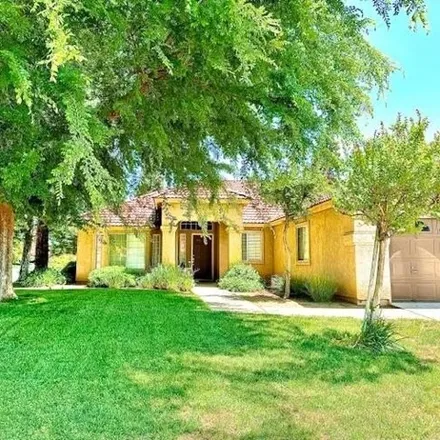 Buy this 3 bed house on 1406 Oak Avenue in Clovis, CA 93611