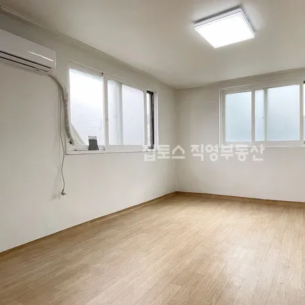 Image 2 - 서울특별시 관악구 봉천동 1658-21 - Apartment for rent