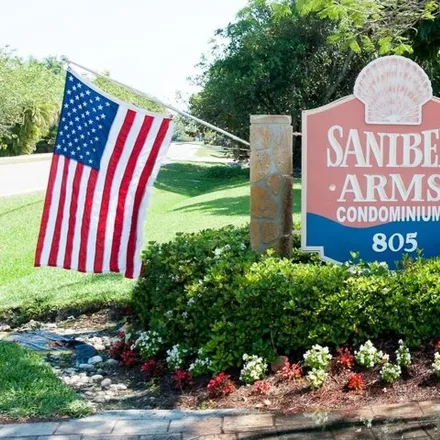 Buy this 1 bed condo on 756 East Gulf Drive in Sanibel, Lee County