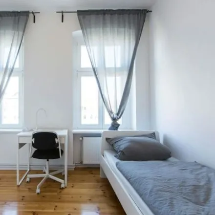 Rent this 1 bed room on Immanuelkirchstraße 17 in 10405 Berlin, Germany