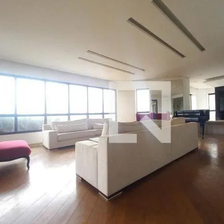 Rent this 6 bed apartment on Óticas Carol in Rua Maria Monteiro, Cambuí