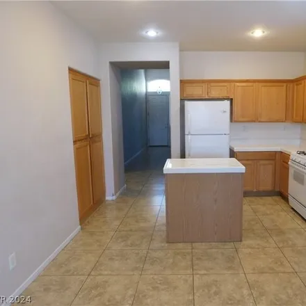 Image 3 - 9993 Canyon Peak Drive, Spring Valley, NV 89147, USA - House for rent