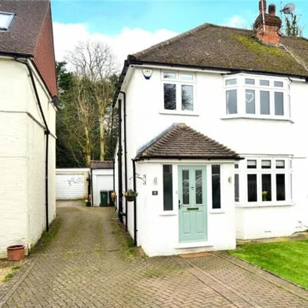 Buy this 3 bed duplex on St. Peter's Church Hall in Chipstead Way, Woodmansterne