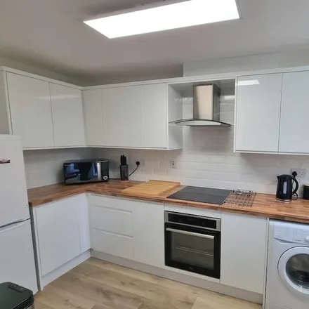 Image 2 - Coventry, CV1 2UD, United Kingdom - House for rent