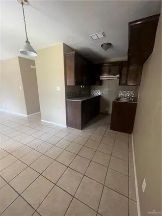 Image 4 - 3018 S Buckingham Ct Apt A, Brownsville, Texas, 78526 - Apartment for rent