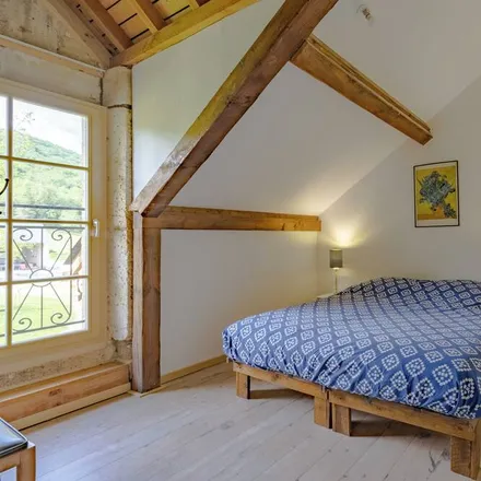 Rent this 2 bed townhouse on 24570 Condat-sur-Vézère