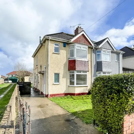 Rent this 3 bed house on 11 Warren Road in Filton, BS34 7EH