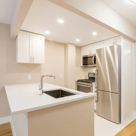 Rent this 3 bed apartment on 784 Columbus Avenue in New York, NY 10025