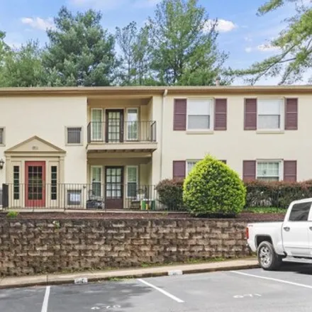 Buy this 3 bed condo on 5837 Cambridge Drive in West Springfield, Fairfax County