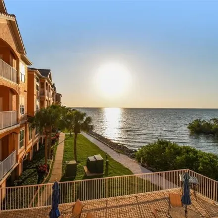 Buy this 1 bed condo on Culbreath Key Way in Rattlesnake, Tampa