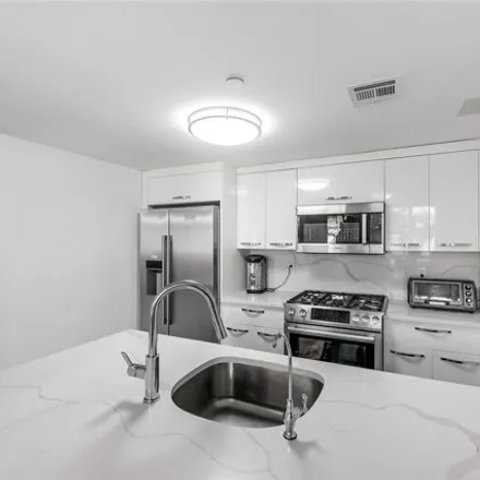 Image 3 - 1502 West 1st Street, New York, NY 11204, USA - Condo for sale