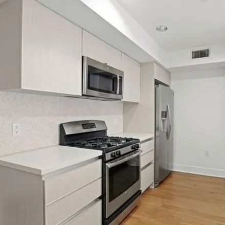 Rent this 3 bed condo on 1587 Beloit Avenue in Los Angeles, CA 90025