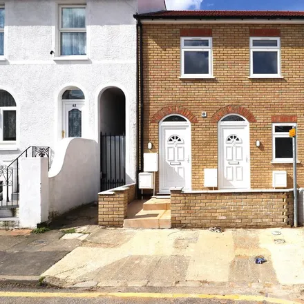 Rent this 2 bed apartment on St. Andrew's Road in Gravesend, DA12 1EF