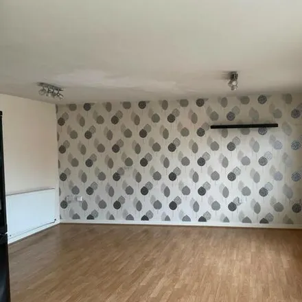 Image 4 - Vienna Court, Churwell, LS27 7GN, United Kingdom - Room for rent
