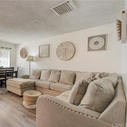 Image 7 - 17149 Roscoe Boulevard, Los Angeles, CA 91325, USA - Condo for sale