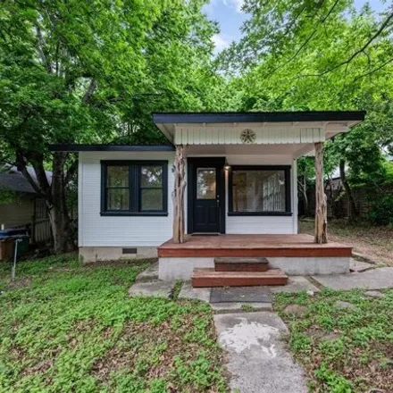Image 2 - 2503 East 10th Street, Austin, TX 78702, USA - House for sale